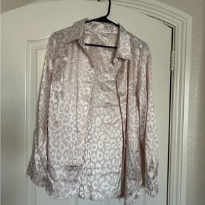 Silk light pink cheetah print long sleeve
